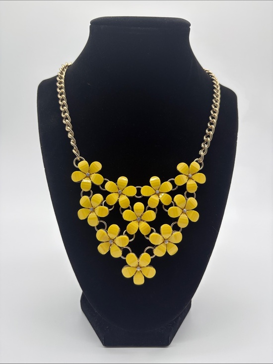 Jewelry - Yellow Floral Statement Bib Necklace Crystal Accent Women Jewelry